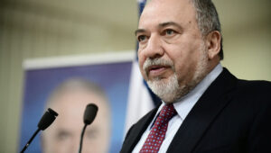 Israel Beiteinu leader Avigdor Liberman speaks during a press conference in Tel Aviv, March 19, 2019. Photo by Tomer Neuberg/Flash90.