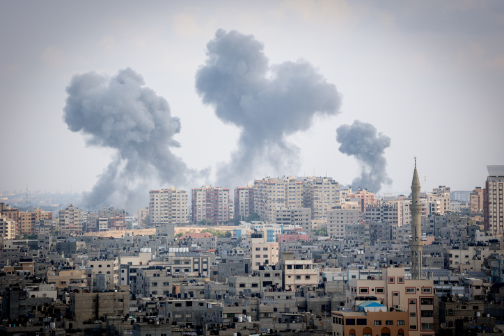 Illustration. Smoke rises after an Israeli airstrike in the Gaza Strip. Photo by Atia Mohammed/Flash90