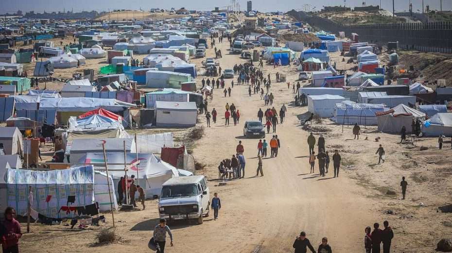 A tent camp in Rafah, in the southern Gaza Strip, set up for Palestinians who evacuated from their homes, Jan. 30, 2024. Photo by Atia Mohammed/Flash90.