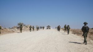 Israeli troops in central Gaza. Photo: IDF Spokesman