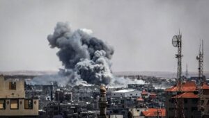 Israeli Air Forces strikes in Khan Younis as seen from Rafah in the southernmost Gaza Strip, May 6, 2024. Photo by Abed Rahim Khatib/Flash90.