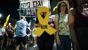 Demonstrators protest calling for the for the release of Israeli hostages held in the Gaza Strip, in Jerusalem, July 27, 2024. Photo by Jamal Awad/Flash90.