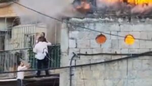 Video showing Yechiel Stern, a volunteer United Hatzalah EMT, rescuing a family from a burning building in Jerusalem, on Aug. 1, 2024. Source: X/United Hatzalah/Eli Beer.