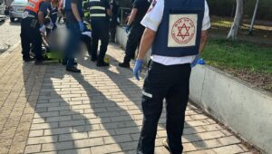 MDA paramedics arrive on the scene of a suspected terror stabbing attack in Holon, Israel on Aug. 4, 2024. Credit: MDA.