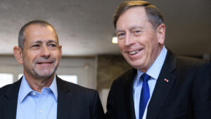 Forrmer head of the CIA David Petraeus with former head of the Shin Bet Nadav Argaman , March 7, 2024. Photo by Moshe Shai/FLASH90