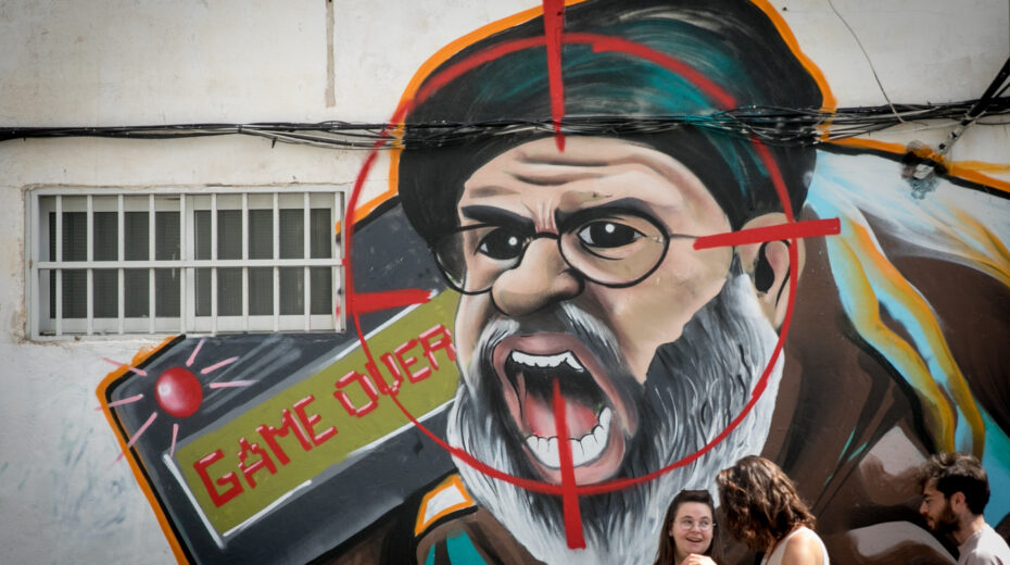 Graffiti depicting Hezbollah leader Hassan Nasrallah, in Tel Aviv, two days after Israel's assassination of the terror chief in Beirut. September 29, 2024. Photo by Miriam Alster/Flash90