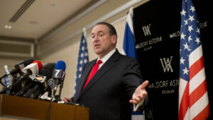 Republican presidential candidate Mike Huckabee speaks during a press conference at the Waldorf Astoria hotel in Jerusalem, August 19, 2015. Photo by Yonatan Sindel/Flash90.