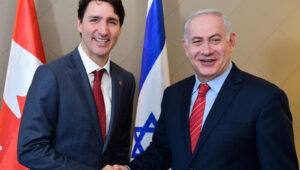Israeli Prime Minister Benjamin Netanyahu with Canadian Prime Minister Justin Trudeau in Davos, Switzerland, on January 24, 2018. Photo by Amos Ben Gershom/GPO