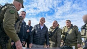 Prime Minister Benjamin Netanyahu with his generals at the Syrian border. Photo by Koby Gideon/GPO