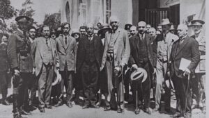 Lord Balfour (center) visiting Tel Aviv, 1925. Photo: GPO