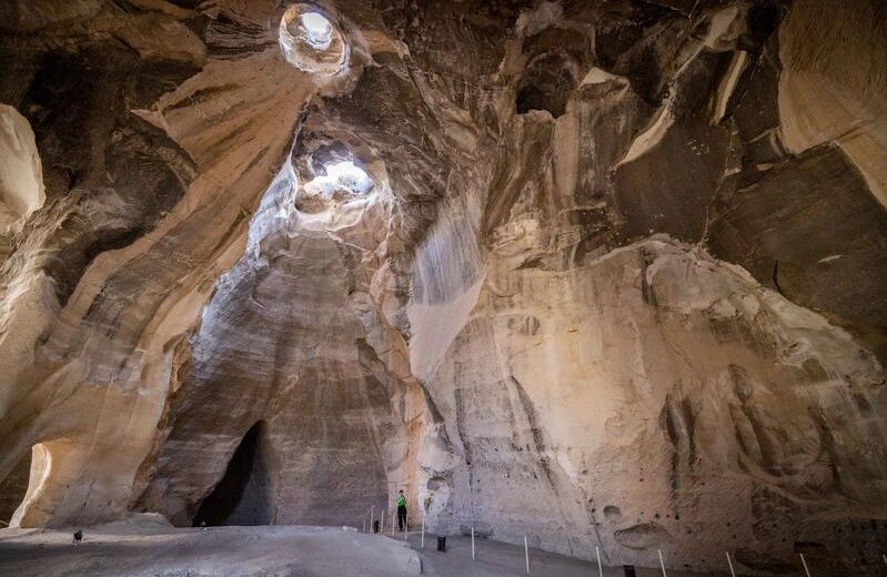 While cave-dwelling was common in the Middle East, most are entirely devoid of prehistoric art. Photo by Yonatan Sindel/Flash90