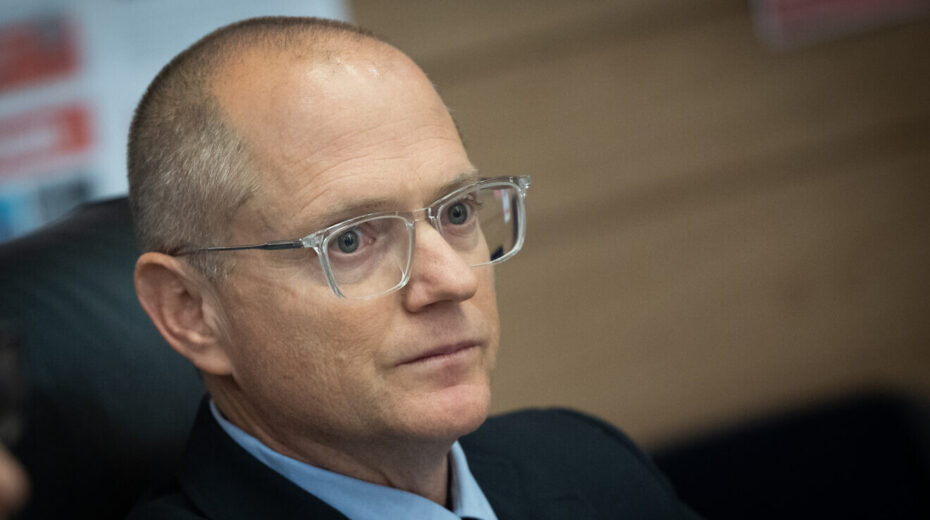Knesset member Oded Forer leads an Immigration, Absorption and Diaspora Affairs Committee meeting at the Israeli parliament in Jerusalem on Nov. 11, 2024. Photo by Yonatan Sindel/Flash90.