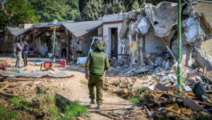 Destruction in Kibbutz Kfar Aza. Photo: Arie Leib Abrams/Flash90