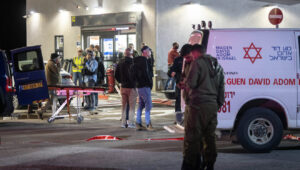 Israeli security forces at the scene of a deadly shooting attack near the Jewish community of Eli in the Binyamin region of southern Samaria, Feb. 29, 2024. Photo by Chaim Goldberg/Flash90.