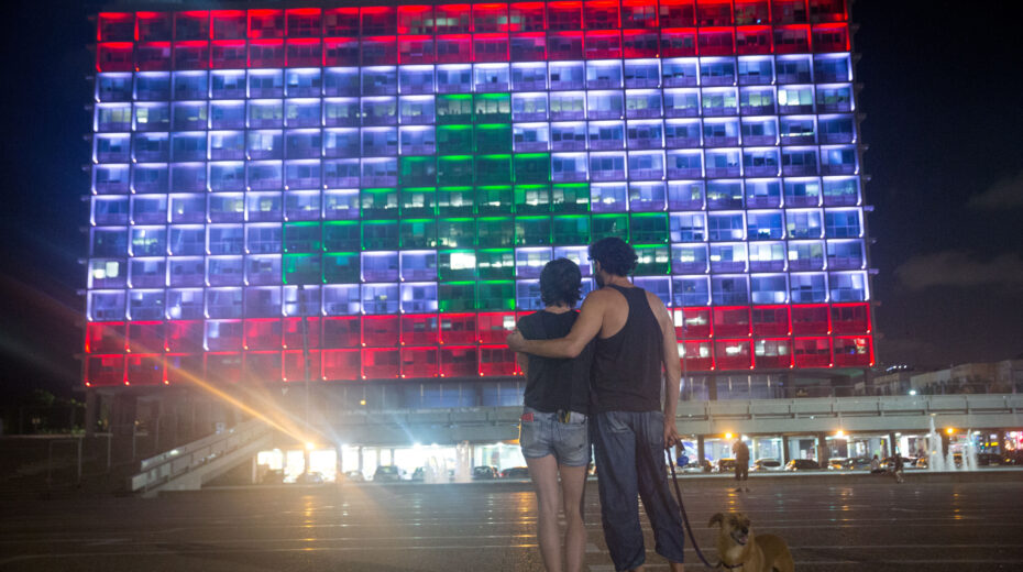 Illustration. Tel Aviv City Hall illuminated with the Lebanese flag in solidarity with the victims of the Beirut explosion of August 2020. Photo by Miriam Alster/Flash90