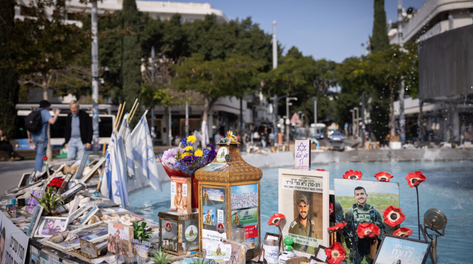 Photos of the victims of the Hamas invasion of Oct. 7, at Dizengoff Square in Tel Aviv. January 28, 2025. Photo: Miriam Alster/FLASH90