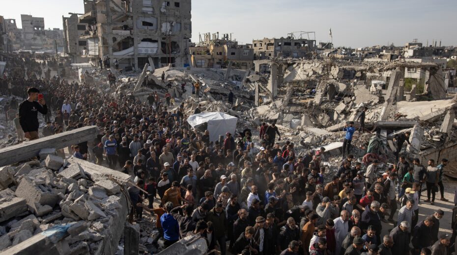 Palestinians shout anti-Hamas slogans and demand an end to the ongoing war between Israel and Hamas, on March 26, 2025. Photo: EPA-EFE/HAITHAM IMAD.