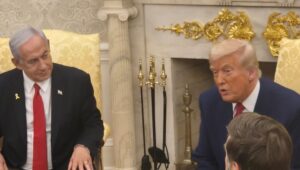 Netanyahu makes an unplanned visit to the Oval Office to discuss urgent matters with Trump. Photo by Yossi Aloni