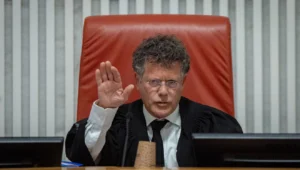 Justice Yitzhak Amit speaks at a court hearing on petitions against the firing of Shin Bet director Ronen Bar at the Israeli Supreme Court in Jerusalem, April 8, 2025. Photo by Yonatan Sindel/Flash90.
