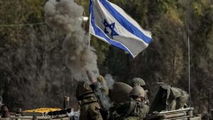 Israeli soldiers fire mortar shells at terror targets in the Gaza Strip, Jan. 3, 2024. Photo by Flash90.
