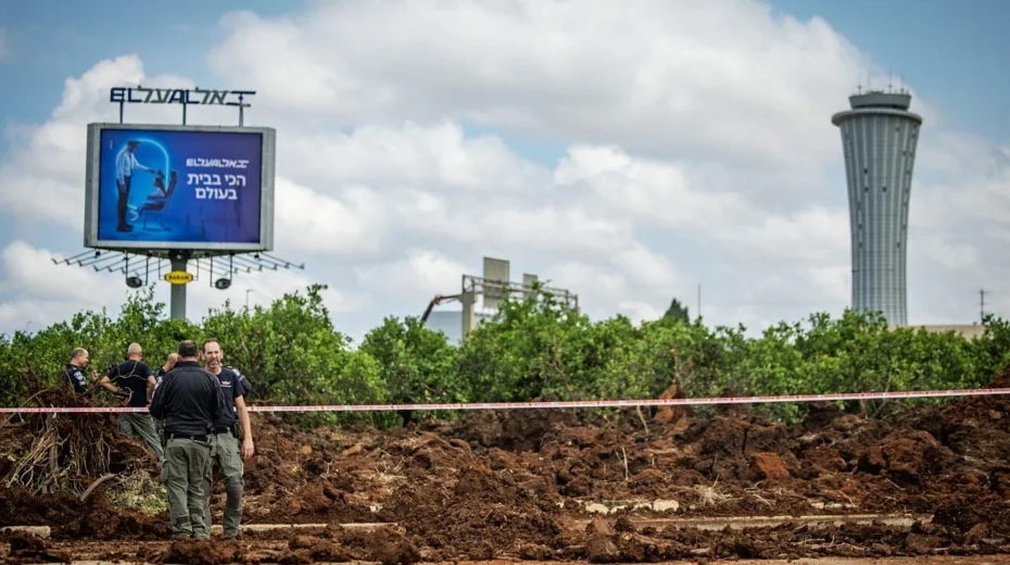 Israeli security forces at the site where a missile fired from the Houthis in Yemen hit an area of Ben-Gurion International Airport, May 4, 2025. Photo by Chaim Goldberg/Flash90.