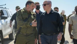 Maj.-Gen. David Zini and Israeli Prime Minister Benjamin Netanyahu. Credit: Ma'ayan Toaf/GPO.