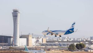 An EL AL flight lands at Ben-Gurion International Airport, March 31, 2025. Photo by Yossi Aloni/Flash90.