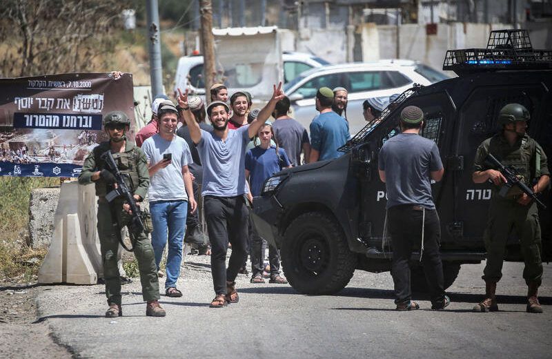 Illustration. Young Jewish settlers demonstrate against Palestinian attacks in the biblical heartland. Photo by Nasser Ishtayeh/Flash90