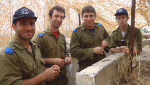 SAR-EL volunteers. Photo: IDF, CC BY-SA 2.0, via Wikimedia Commons