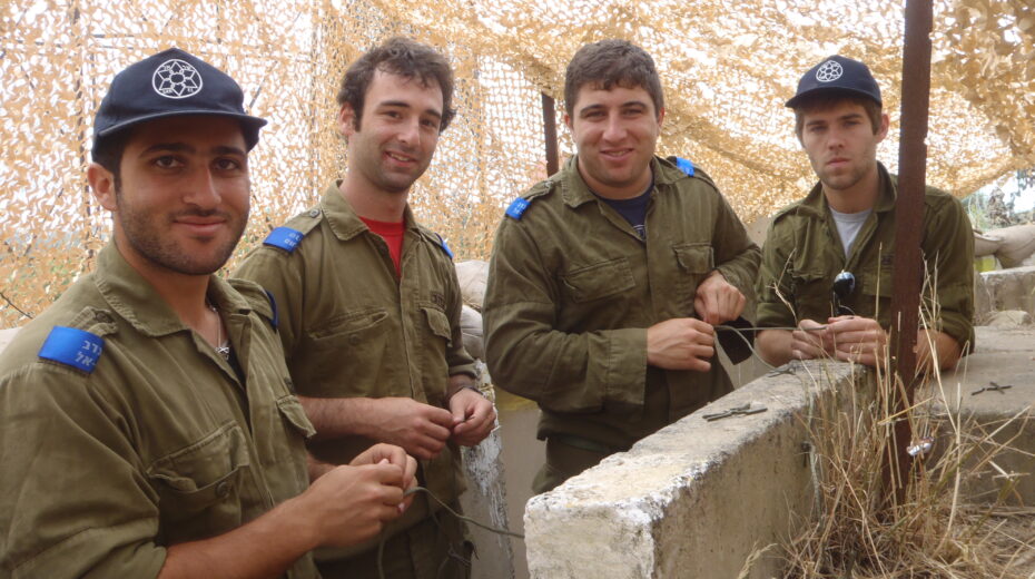 SAR-EL volunteers. Photo: IDF, CC BY-SA 2.0, via Wikimedia Commons