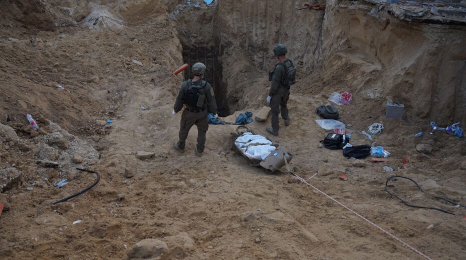Israeli troops remove the bodies of senior Hamas terrorists from a bunker under the European Hospital in southern Gaza. Photo: IDF Spokesman