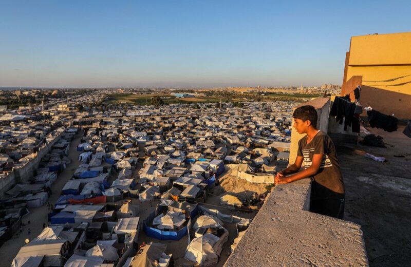 Palestinians live in tents in the Al-Mawasi area of ​​Khan Yunis in the southern Gaza Strip. July 6, 2025. Photo: Abed Rahim Khatib/Flash90.