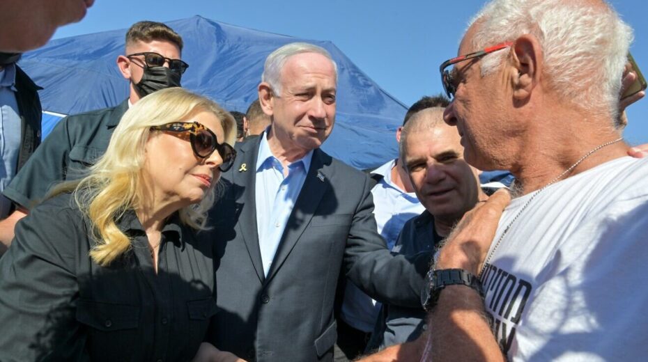 Israeli Prime Minister Benjamin Netanyahu and his wife, Sara, during a visit to Kibbutz Nir Oz, on July 3, 2025. Photo by Kobi Gideon/GPO.