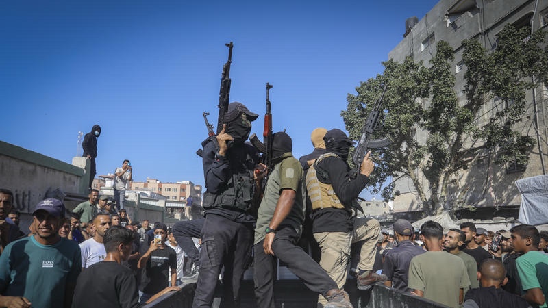 Hamas gunmen reassert control on the streets of Gaza. Photo by Abed Rahim Khatib/Flash90