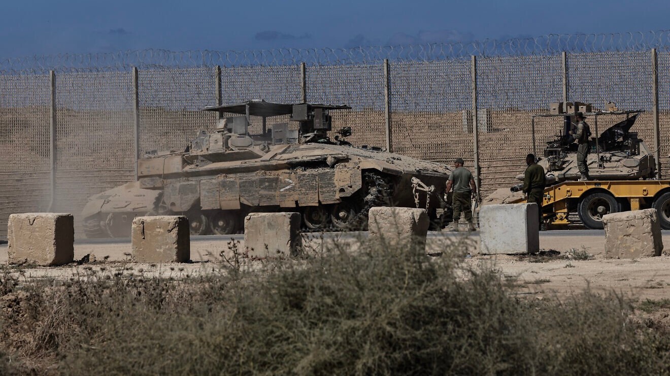 Israeli army on the southern border with Gaza. Oct. 16, 2025. Photo by Tsafrir Abayov/Flash90.