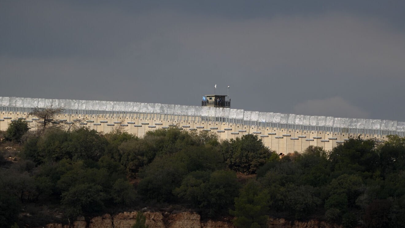 U.N. peacekeepers (UNIFIL) seen in Southern Lebanon from the Israeli side of the border, Nov. 16, 2025. Photo by David Cohen/Flash90.