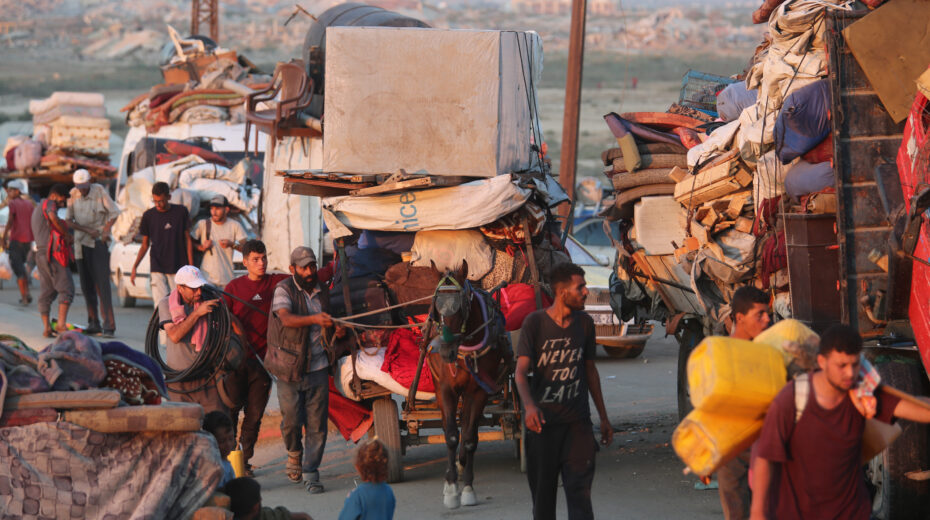 Poverty, jealousy, and hatred have become part of everyday life in the Gaza Strip. Photo: Ali Hassan/Flash90