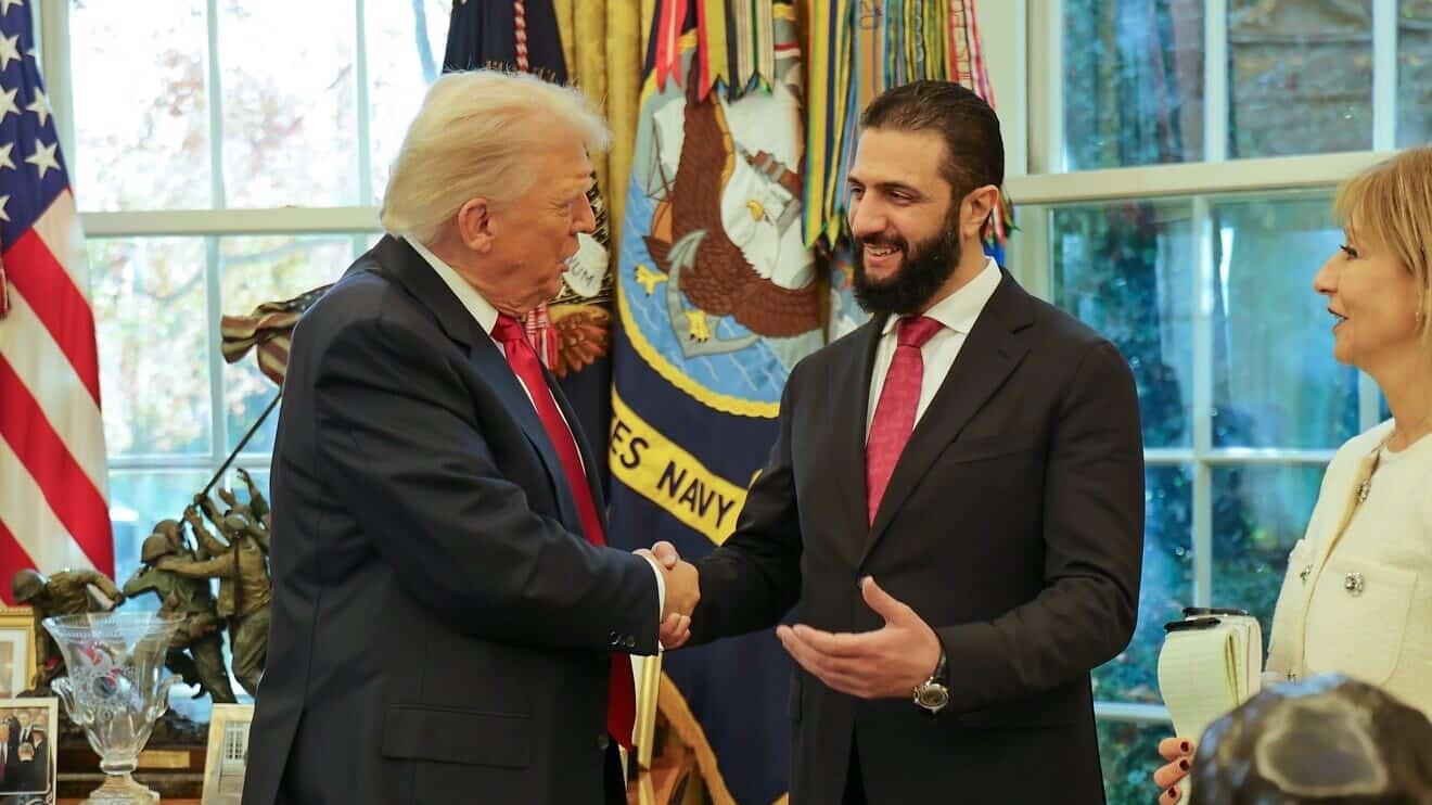 U.S. President Donald Trump welcomes Syrian President Ahmed al-Sharaa to the White House in Washington on Nov. 10, 2025. Source: @SyPresidency/X.
