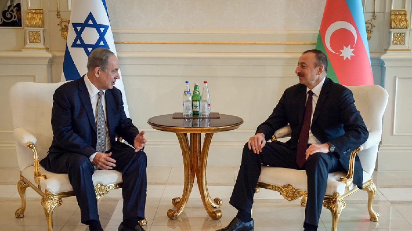 Israeli Prime Minister Benjamin Netanyahu meets with the Azerbaijan President Ilham Heydar Oghlu Aliyev in Baku on Dec. 13, 2016. Photo by Haim Zach/GPO.