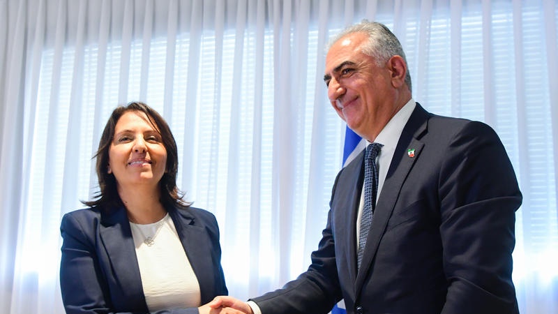 Exiled Iranian Crown Prince Reza Pahlavi meeting in Jerusalem in 2023 with Gila Gamliel, who at the time was Intelligence Minister in the Israeli Cabinet. Photo by Avshalom Sassoni/Flash90