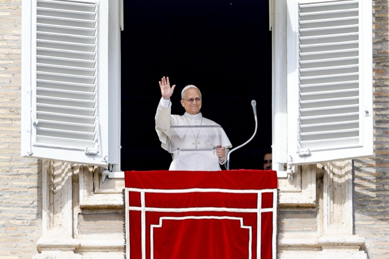 Pope Leo XIV praying the Angelus at the window of his study overlooking St. Peter's Square in the Vatican, March 8, 2026 – a call for peace and dialogue amidst war. Photo: EPA/Fabio Frustaci.