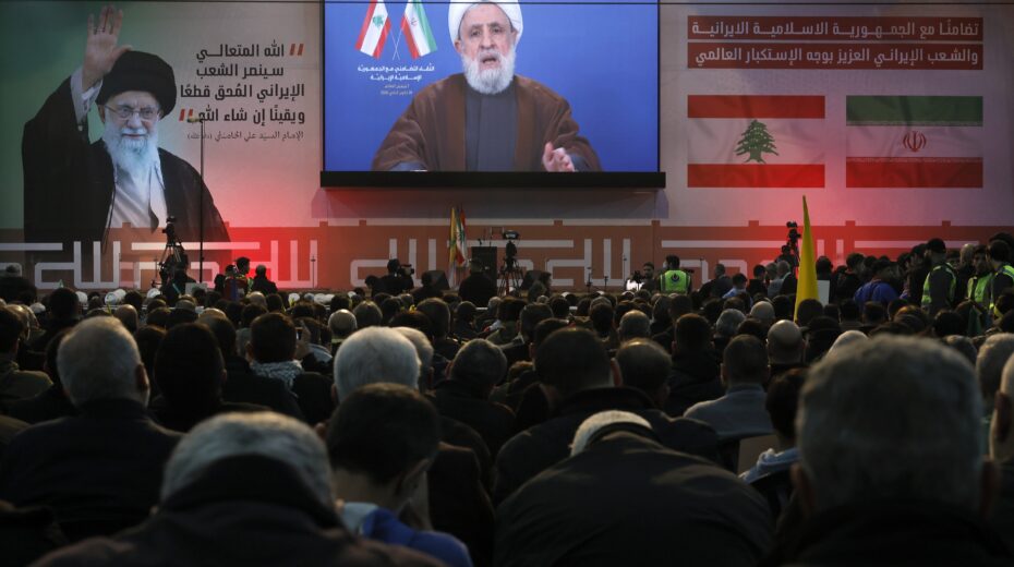 Supporters watch a televised speech by Hezbollah leader Naim Qassem during a rally in a southern suburb of Beirut on January 26, 2026, to express their solidarity with Iran. Photo: EPA/WAEL HAMZEH
