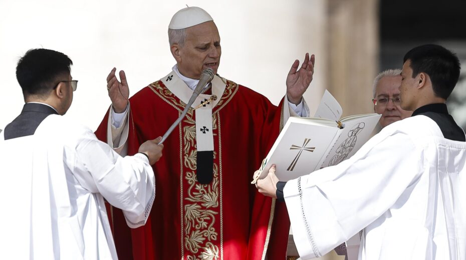 Pope Leo XIV at Palm Sunday Mass in St. Peter's Square in the Vatican, March 29, 2026. Photo: EPA/Angelo Carconi