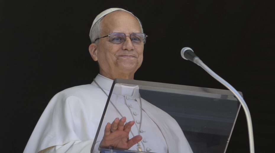 Pope Leo XIV speaks during the Regina Coeli prayer from the Apostolic Palace in St. Peter's Square in the Vatican, April 6, 2026. Photo: Vatican Media/EPA
