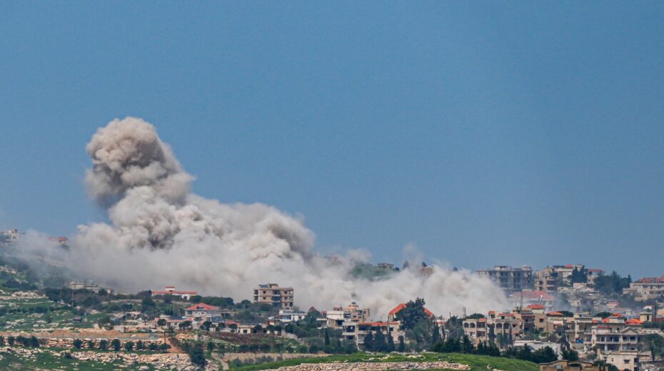 Smoke rises in southern Lebanon during an Israeli military operation on April 17, 2026. Photo: Ayal Margolin/Flash90