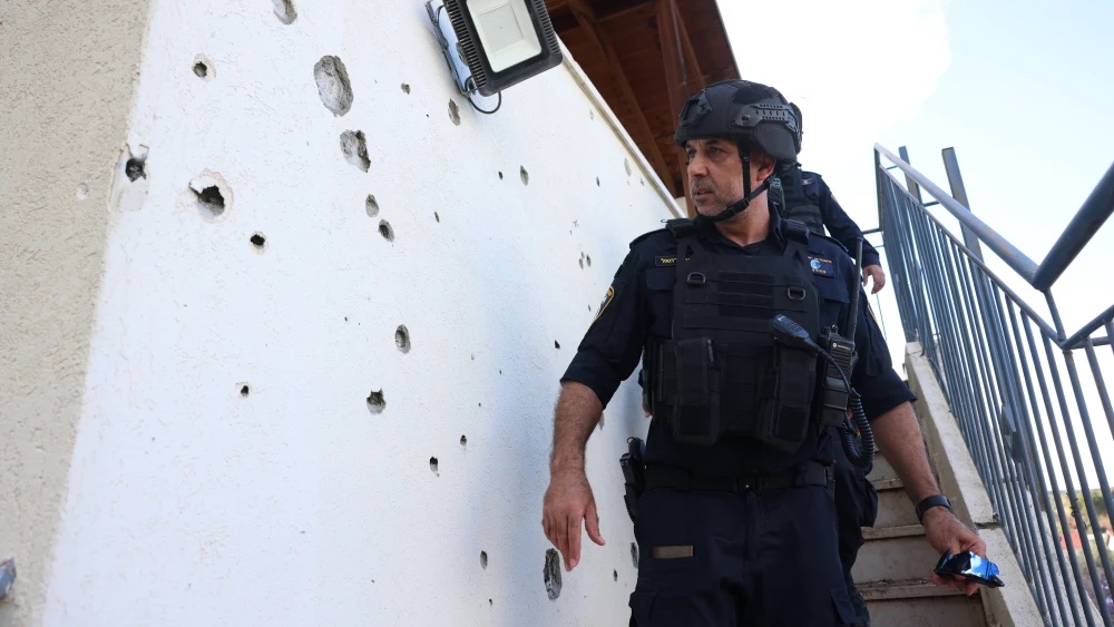 Israeli security and rescue forces in Meron, where several people were lightly injured by a Hezbollah missile fired from Lebanon, April 7, 2026. Photo by David Cohen/Flash90.