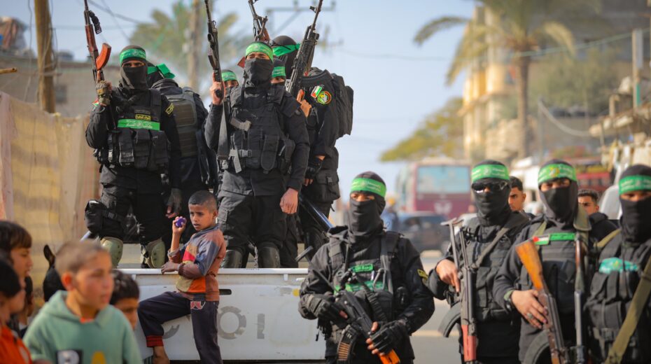Armed members of the Qassam Brigades in the Gaza Strip, February 2025. Those involved in the reconstruction efforts for Gaza are now openly speaking of disarming Hamas. Photo: Ali Hassan/Flash90