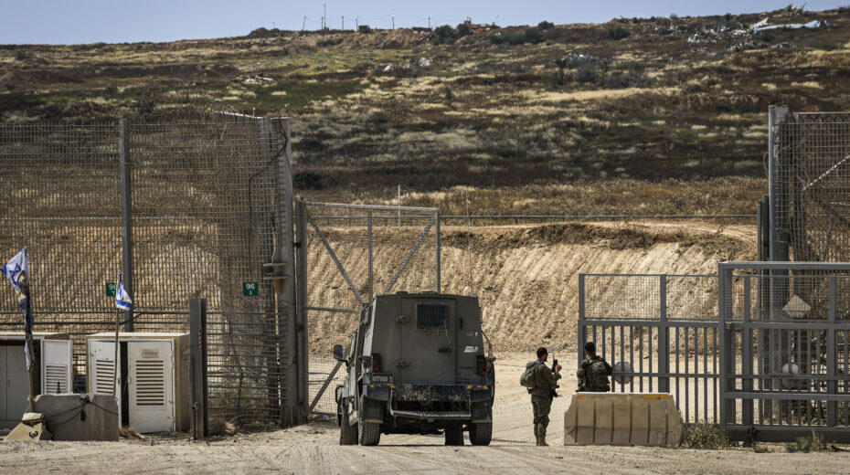 Israeli soldiers at the Gaza border, May 3, 2026. Photo: Tsafrir Abayov/Flash90