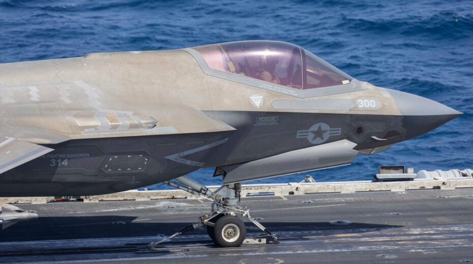 An F-35C fighter jet of Marine Fighting Squadron 314 stands ready for takeoff on the deck of the US aircraft carrier USS Abraham Lincoln (CVN 72) in the Arabian Sea. Image: US Navy