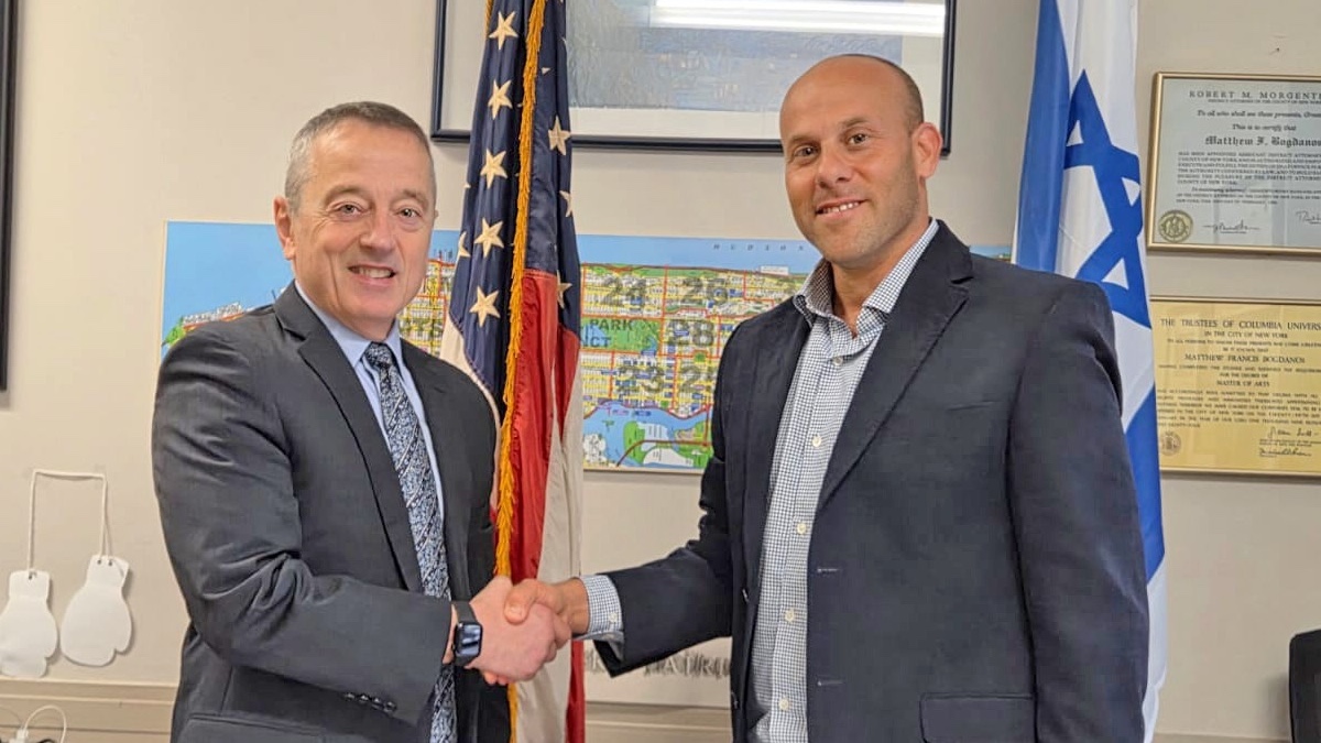 Dr. Eitan Klein of the Israel Antiquities Authority (R) and New York City Assistant District Attorney Col. Matthew Bogdanos (L) in New York City, May 13, 2026. Credit: Antiquities Trafficking Unit